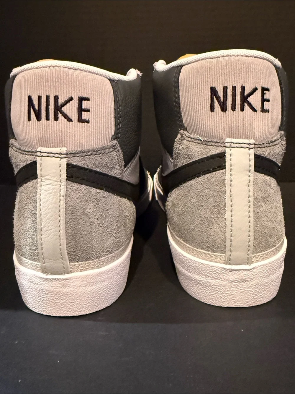 Men's Nike Blazer Mid ‘77 Pro Club in smoke Gray and Black - Athletic Casual 10M
